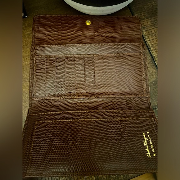 Salvatore Ferragamo Kisslock Wallet (with COA) - Picture 8 of 15